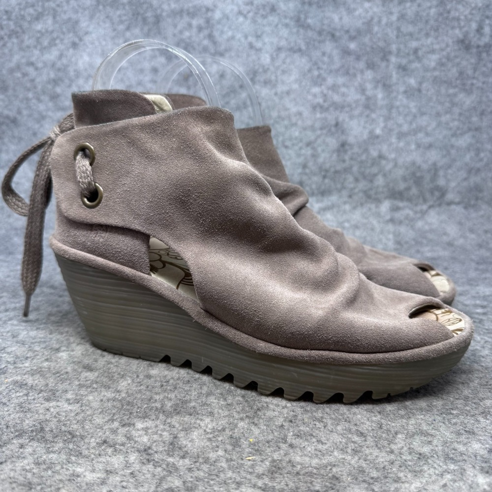 Fly London Yema Womens Sz EU 39 8.5 Ankle Bootie Wedge Heel Laced Back Suede